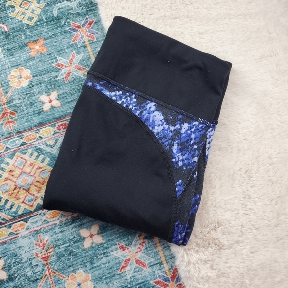 Gapfit Sculpt Compression Black Blue Legging Medium - Picture 8 of 8